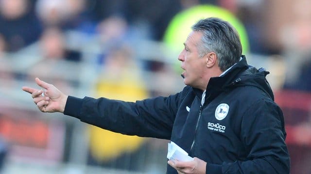 Will mit Bielefeld in die Bundesliga: Arminia-Coach Uwe Neuhaus. Will mit Bielefeld in die Bundesliga: Arminia-Coach Uwe Neuhaus.