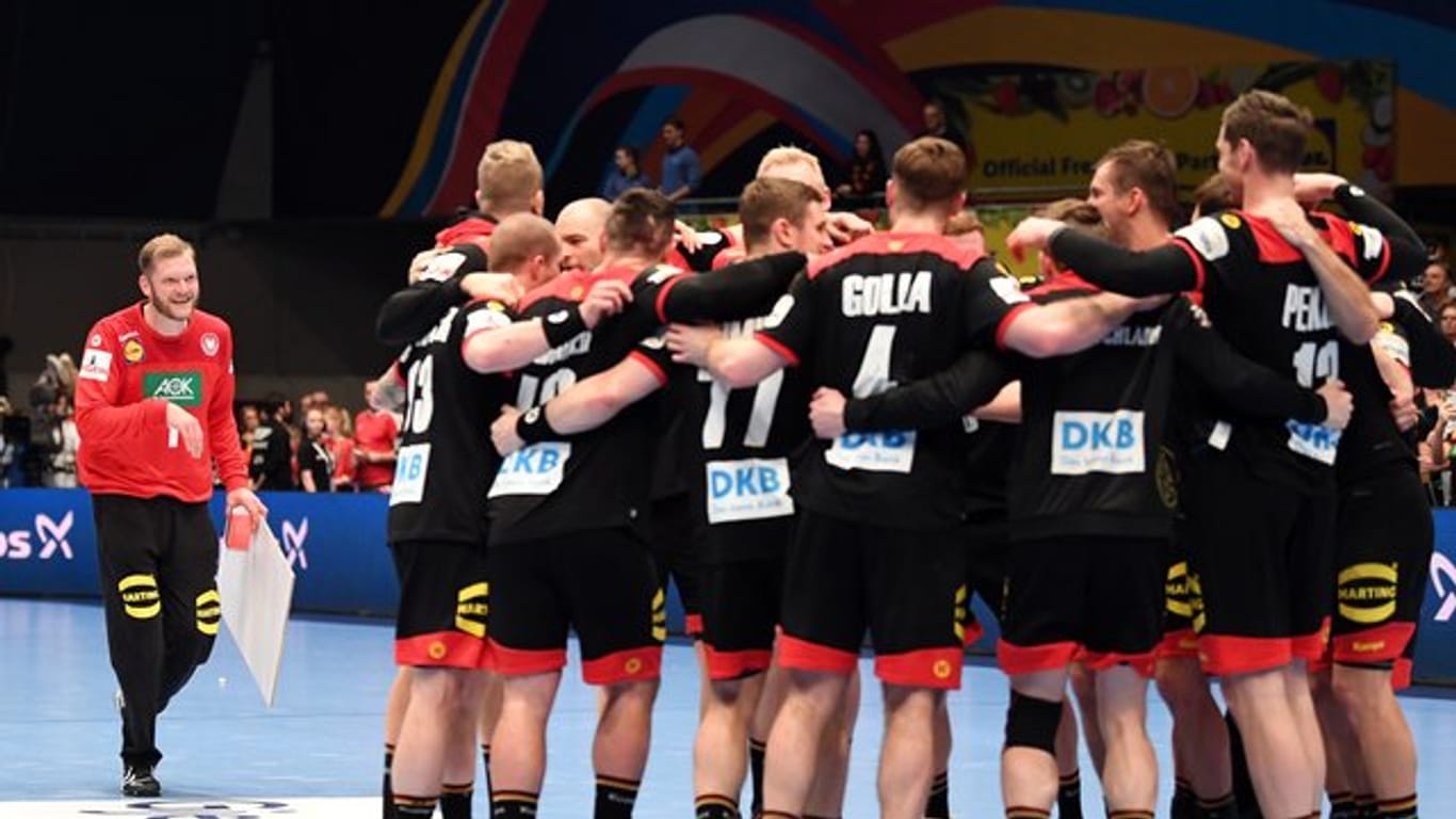 Die deutschen Handballer freuen sich schon auf die Olympia-Qualifikation in Berlin.