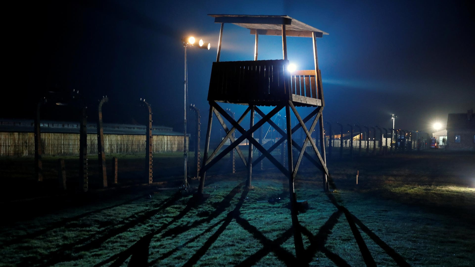 Ein ehemaliger Wachturm des Konzentrations- und Vernichtungslager Auschwitz-Birkenau.