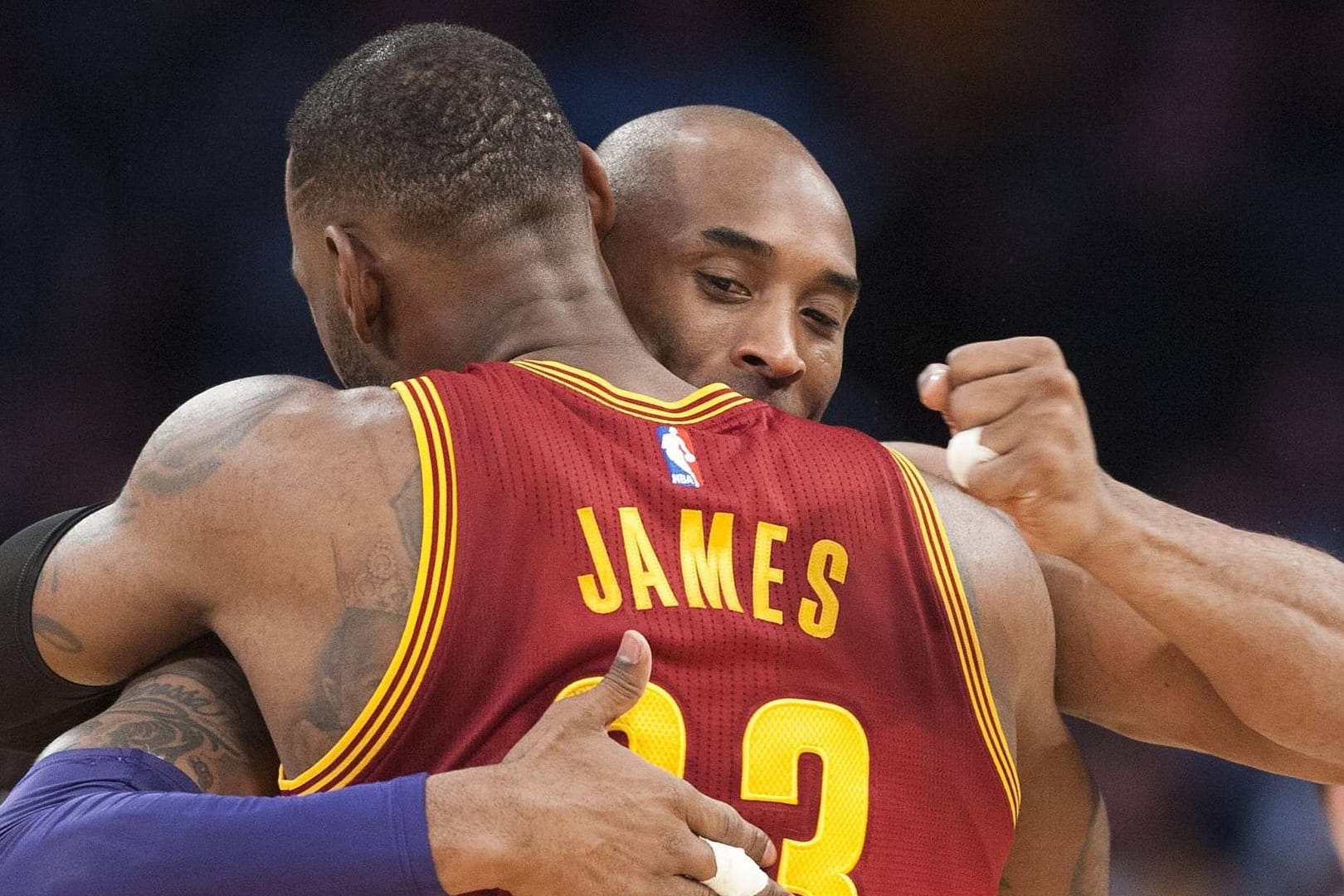 LeBron James (l.) und Kobe Bryant: Die Basketball-Superstars hatten eine enge Verbindung.