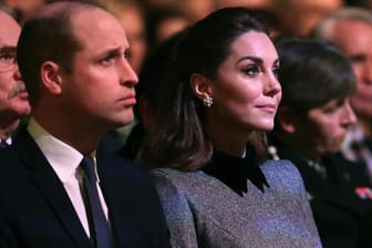 Prinz William und Herzogin Kate: Die beiden besuchten am Montag eine Gedenkfeier.