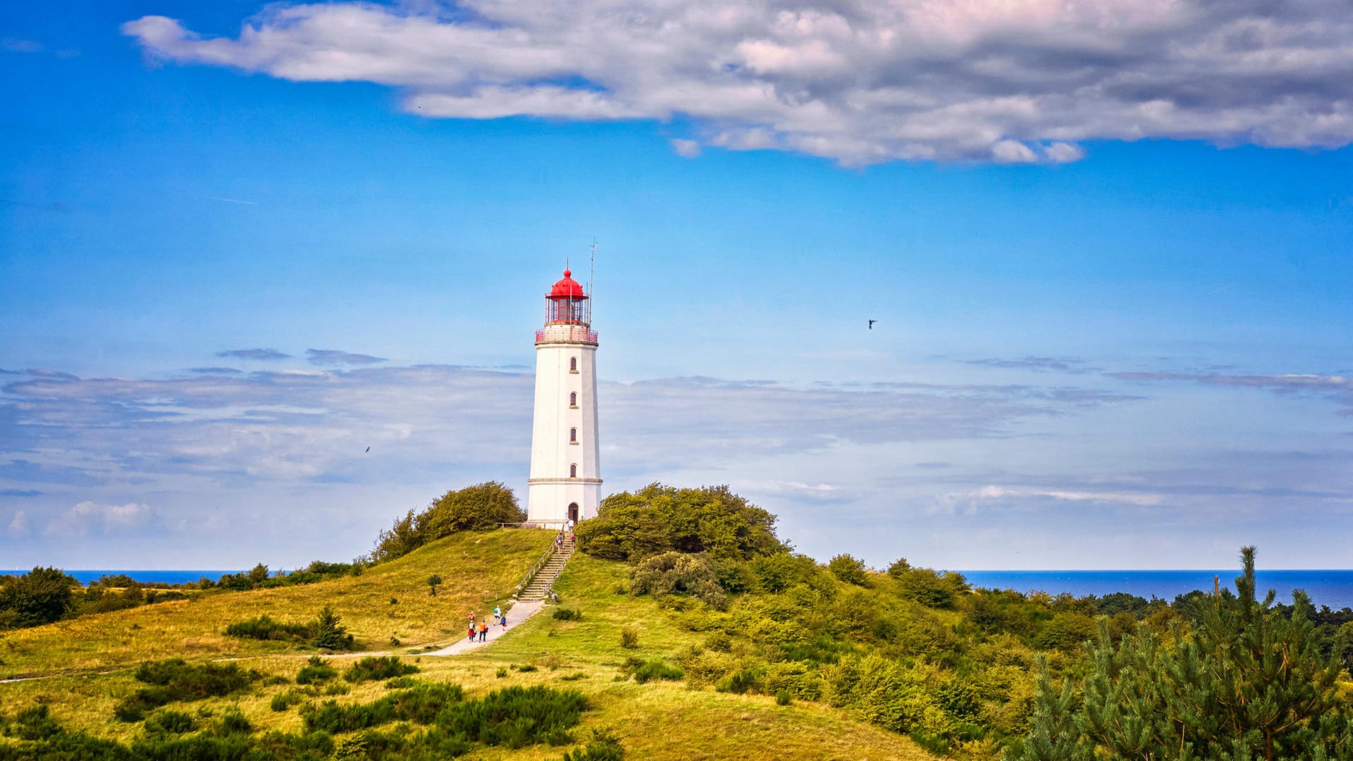 Hiddensee: Die kleine Ostseeinsel gehört zu einem Großteil zum Nationalpark Vorpommersche Boddenlandschaft.