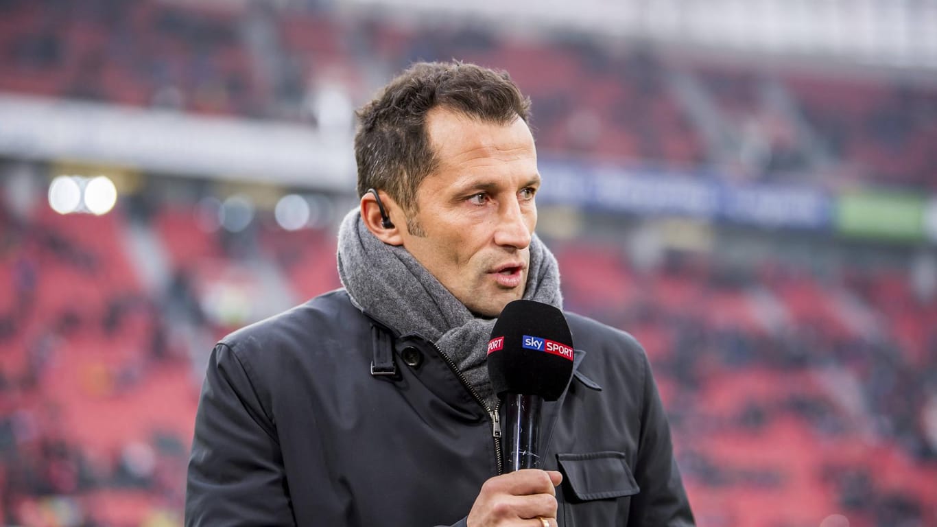 Möchte den Fans nicht mehr als zwei Abonnements für die Bundesliga zutrauen: Bayerns Sportdirektor Hasan Salihamidzic.