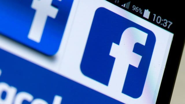 Facebook will seinen Nutzern mehr Transparenz und Kontrollmöglichkeiten bieten über ihre Daten, die etwa mit Apps und Websites getauscht werden.