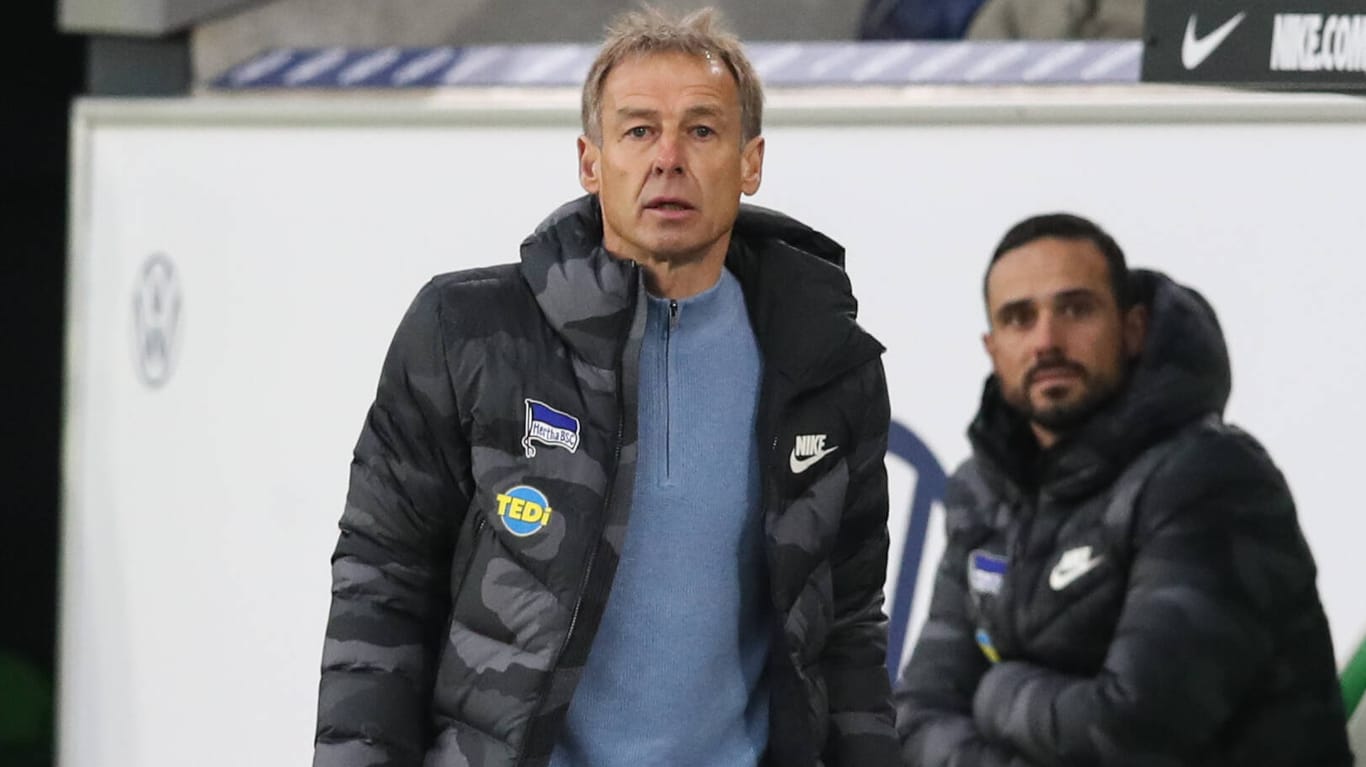 Angegriffen: Hertha-Trainer Jürgen Klinsmann.