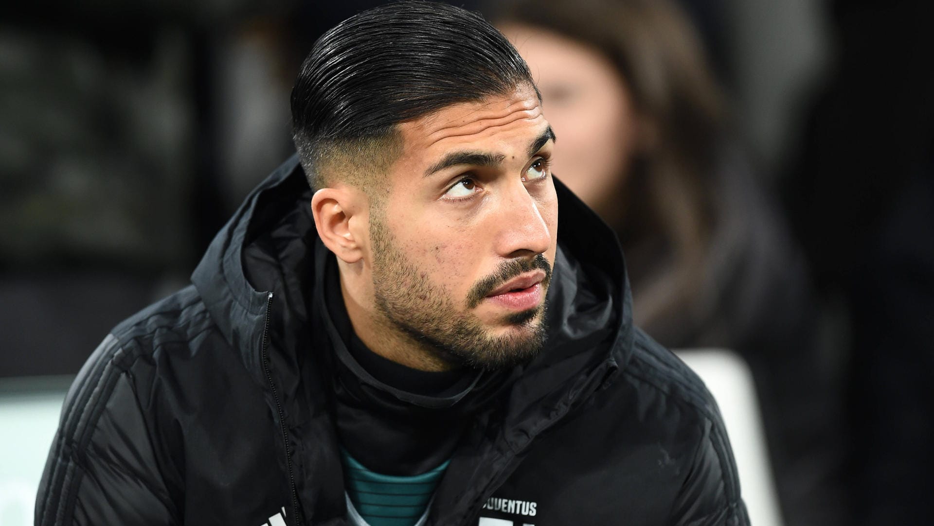 Blick Richtung Dortmund? Emre Can auf der Ersatzbank von Juventus Turin.