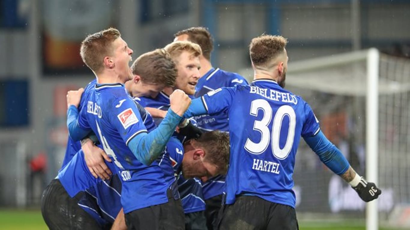 Arminia Bielefeld setzte sich mit 2:0 gegen den VfL Bochum durch.
