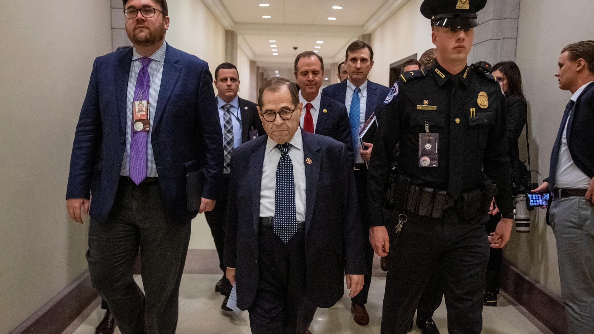 Jerry Nadler und Adam Schiff beim Impeachment-Verfahren: Die oppositionellen Demokraten fordern die Vorladung mehrere Schlüsselfiguren der Ukraine-Affäre.