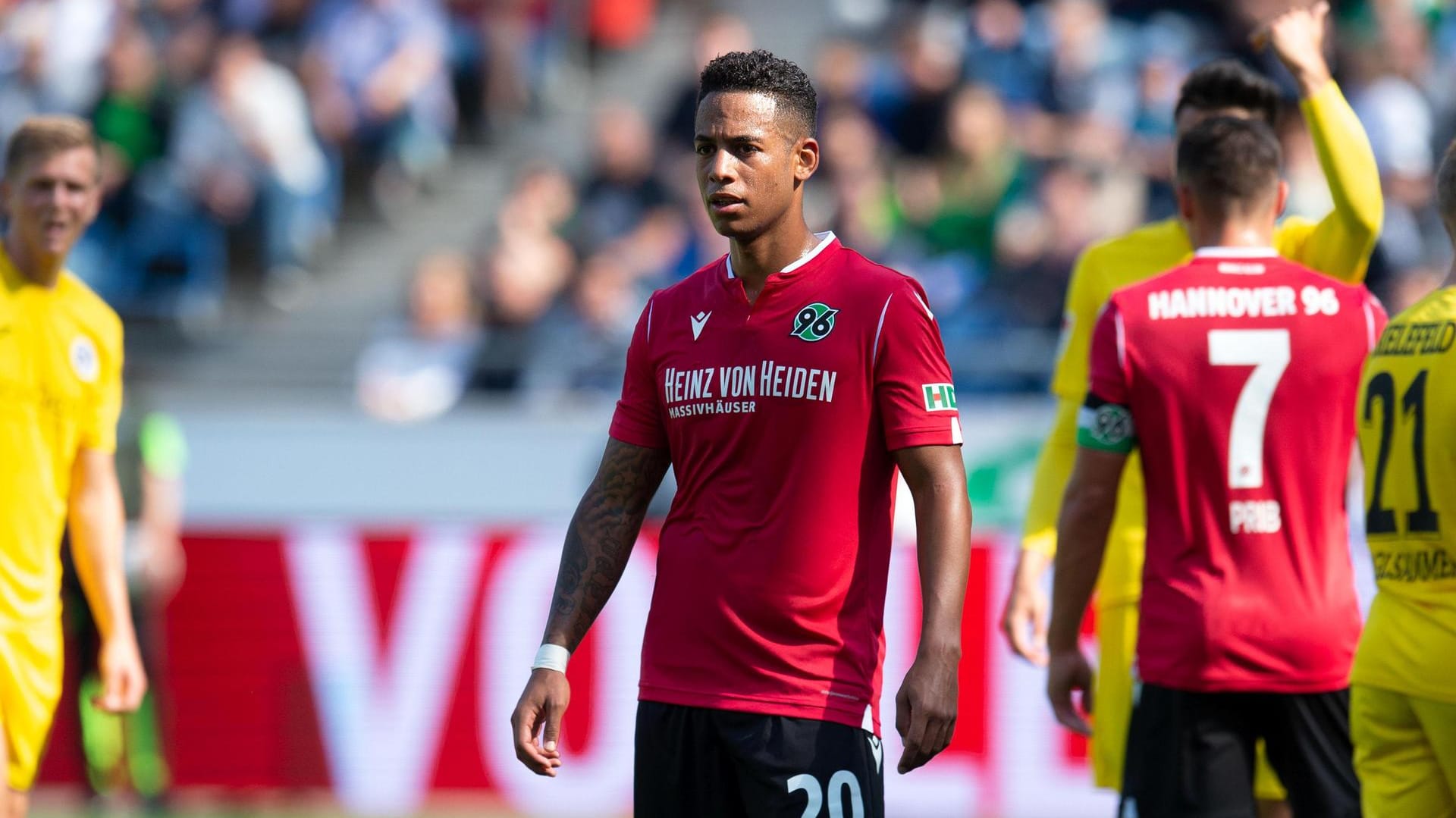 Spielte einst unter anderem für den FC Schalke in der Bundesliga: Dennis Aogo. Spielte einst unter anderem für den FC Schalke in der Bundesliga: Dennis Aogo.