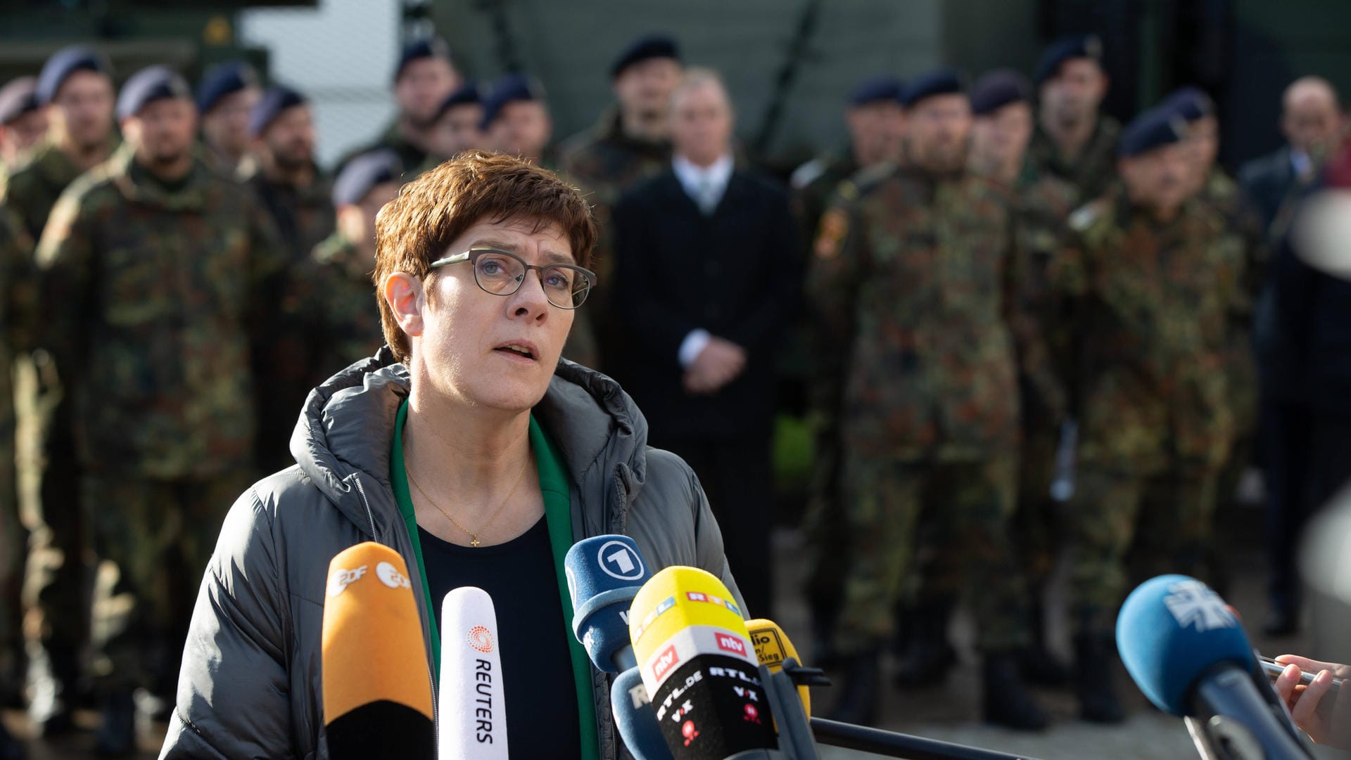 Bundesministerin der Verteidigung, Annegret Kramp-Karrenbauer: Die deutschen Tornado-Aufklärer werden schon bald von den Italienern abgelöst.