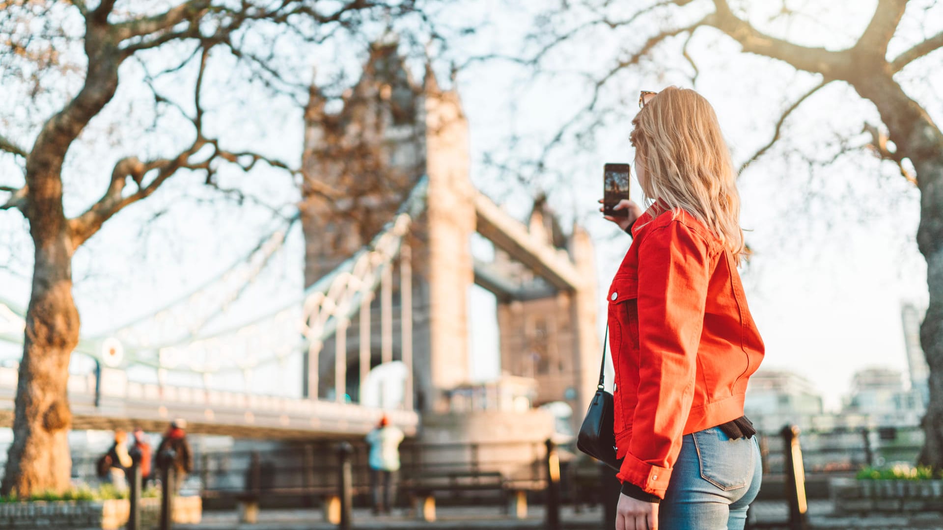 London: Wer die britische Hauptstadt besuchen wollte, musste auch in den vergangenen Jahren schon bei der Einreise durch die Grenzkontrolle gehen.