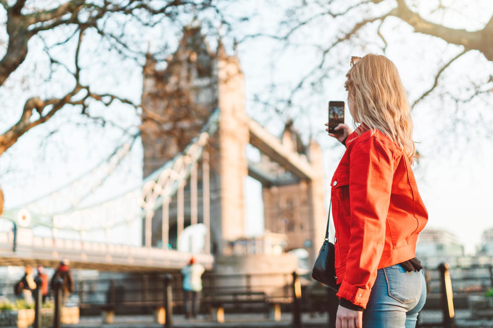 London: Wer die britische Hauptstadt besuchen wollte, musste auch in den vergangenen Jahren schon bei der Einreise durch die Grenzkontrolle gehen.