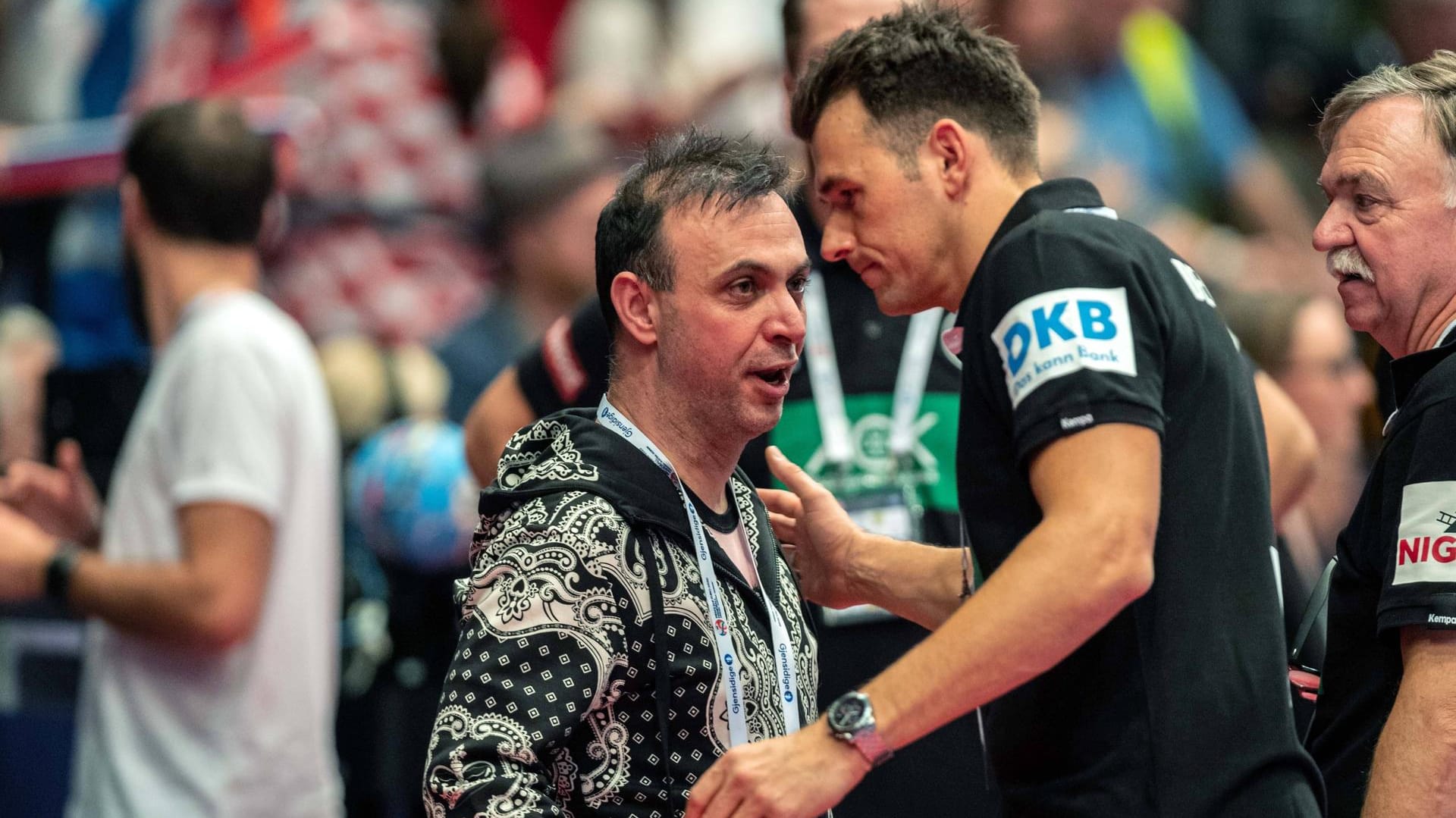 Versuchen, den deutschen Handball weiter nach vorn zu bringen: DHB-Vizepräsident Bob Hanning und Bundestrainer Christian Prokop (r.).