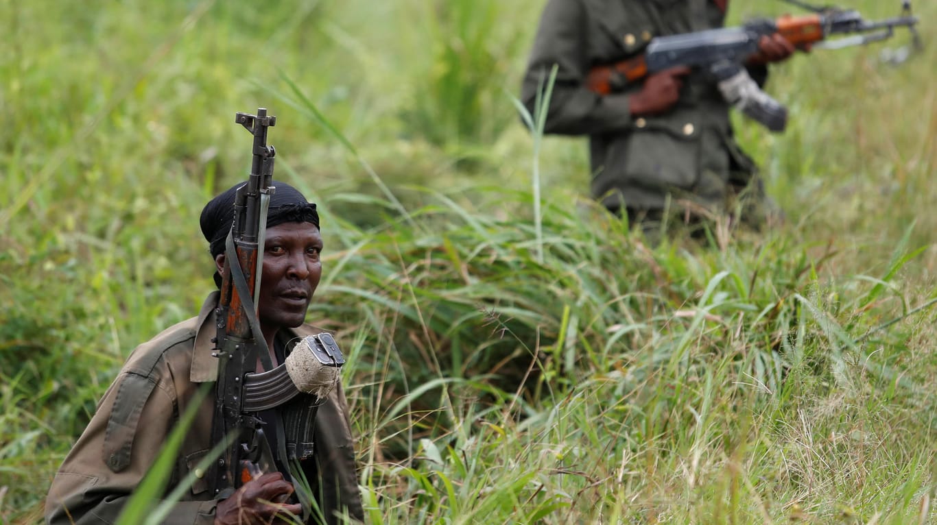 Truppen der Regierung im Kongo: Etliche bewaffnete Gruppen sind dort aktiv, den meisten geht es um die Kontrolle wertvoller Bodenschätze.