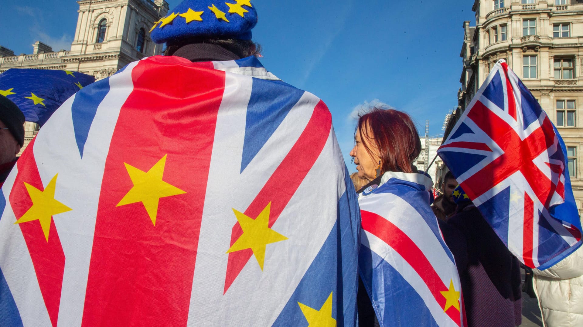 Demonstranten in London: Mit der Ratifizierung der EU-Staaten kann Großbritannien nun in der Nacht auf Samstag aus der Europäischen Union austreten.