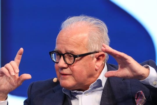 Hält frühere Anstoßzeiten bei Länderspielen für familienfreundlicher: DFB-Präsident Fritz Keller auf dem Kongress SpoBis.