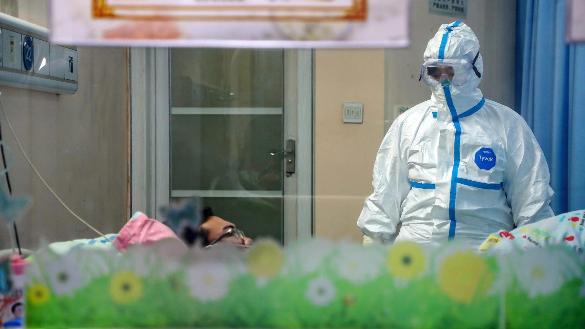 Ein Krankenhaus in Wuhan: Das Virus greift weiter um sich.