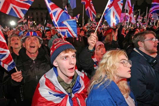 Brexit-Anhänger feiern in London das Ende der EU-Mitgliedschaft ihres Landes.