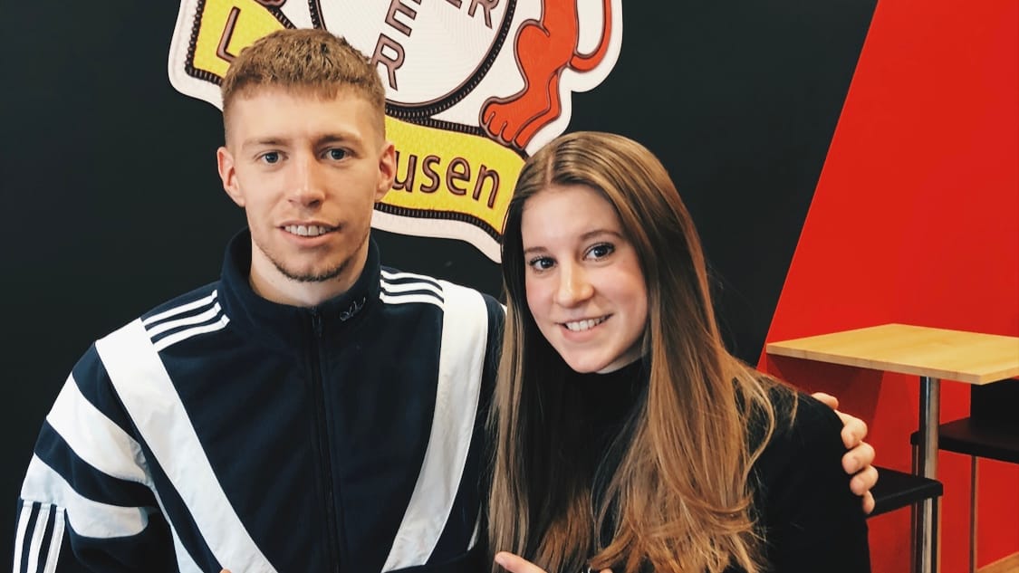 Mitchell Weiser: Mit t-online.de-Sport-Redakteurin Melanie Muschong.