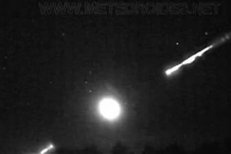Erster Meteor 2020 in Spanien gesichtet: Die Überwachungskameras einer Sternwarte zeichneten das Phänomen auf.