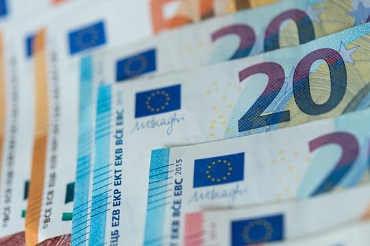 Die Haushaltsüberschüsse der Länder gehen zwar zurück, das Plus beträgt aktuell aber immer noch 13,2 Milliarden Euro.
