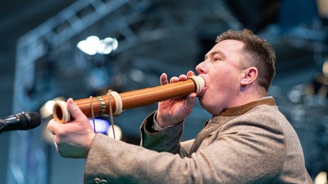 Der neue Deutsche Meister im Hirschrufen: Fabian Menzel.