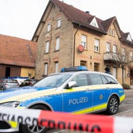 Der Tatort in Rot am See: Vor einer Woche tötete ein Schütze sechs Menschen in der Gaststätte, jetzt wurde dort eingebrochen.