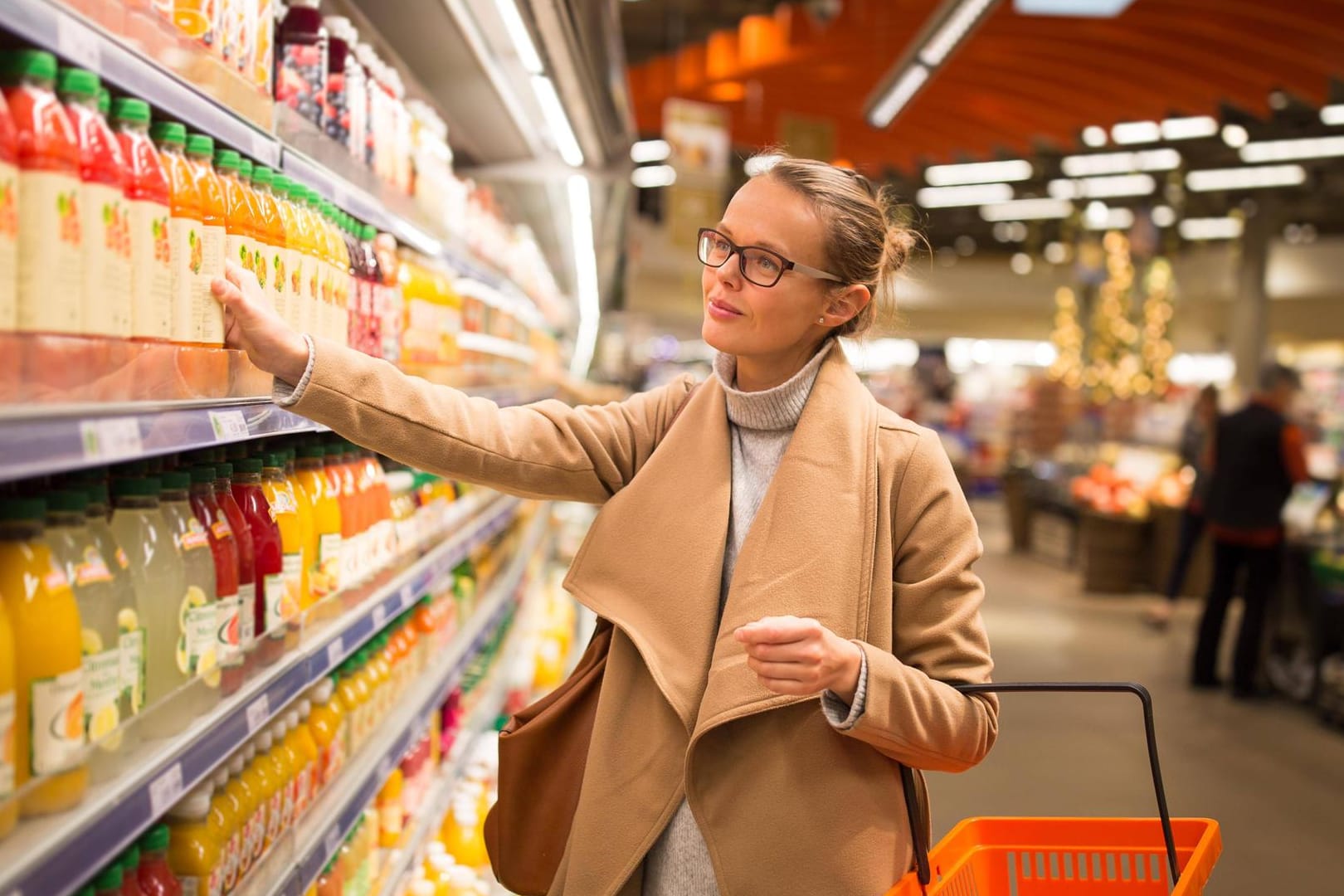 Saft kaufen: Der geringe Apfelsaftertrag führt auch dazu, dass Kunden rund 20 bis 25 Prozent mehr für ihren Saft bezahlen müssen – insbesondere im Bio-Segment.