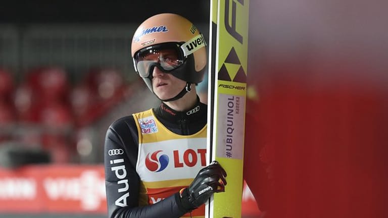 Für Skispringer Karl Geiger geht es in Sapporo um die Führung im Gesamtweltcup.
