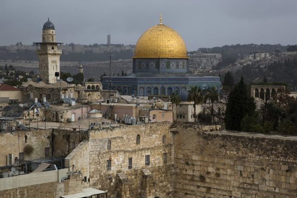 Israelis und Palästinensern heilig: der Tempelberg in Jerusalem mit der Klagemauer und dem Felsendom.