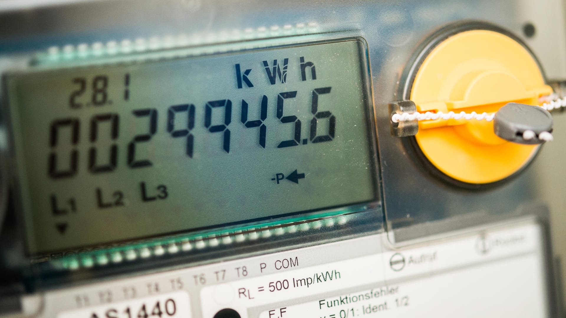 Strompreise steigen weiter: Für die Monate Februar bis April haben 86 Versorger Preiserhöhungen von durchschnittlich 8,1 Prozent angekündigt.