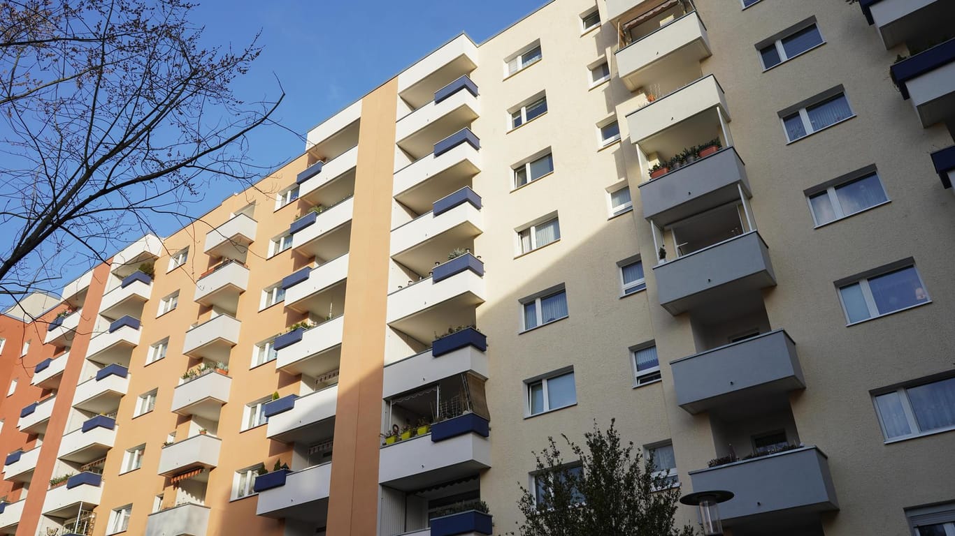 Baugenossenschaften: Fünf Millionen Menschen leben deutschlandweit nach Angaben vom Bundesverband deutscher Wohnungs- und Immobilienunternehmen in Wohnungen der 2.000 Baugenossenschaften.