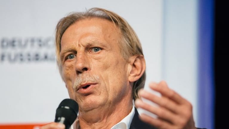 Fährt weiterhin Bahn: Ex-Bundesliga-Coach Christoph Daum.
