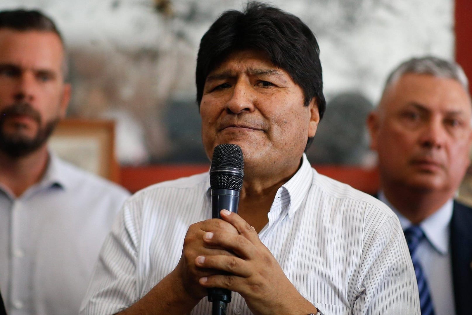 Boliviens Ex-Präsident Morales: Bei den vorgezogenen Präsidentschaftswahlen im Mai darf er nicht kandidieren, stattdessen will er in den Senat.