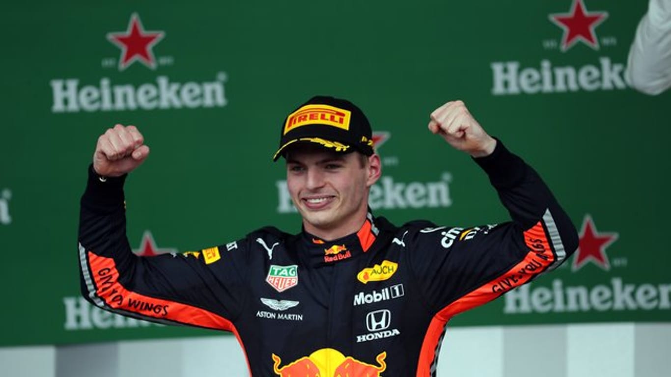 Hat Weltmeister Lewis Hamilton einen harten Titelkampf angekündigt: Max Verstappen vom Team Red Bull Racing.