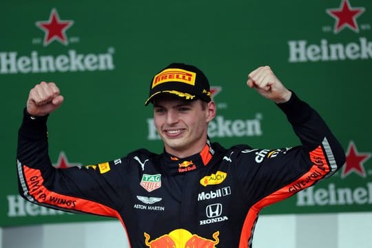 Hat Weltmeister Lewis Hamilton einen harten Titelkampf angekündigt: Max Verstappen vom Team Red Bull Racing.