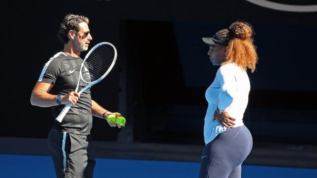 Will mit einem Strategiewechsel seinen Schützling wieder zu Siegen führen: Patrick Mouratoglou (l), der Trainer von Serena Williams.