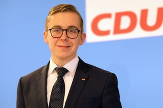 Philipp Amthor, der gegenwärtig jüngste CDU-Bundestagsabgeordnete, bewirbt sich um den CDU-Landesvorsitz in Mecklenburg-Vorpommern.
