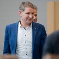 Der Fraktionsvorsitzende der AfD in Thüringen: Björn Höcke hievt einen FDP-Kandidaten ins Amt des Ministerpräsidenten.