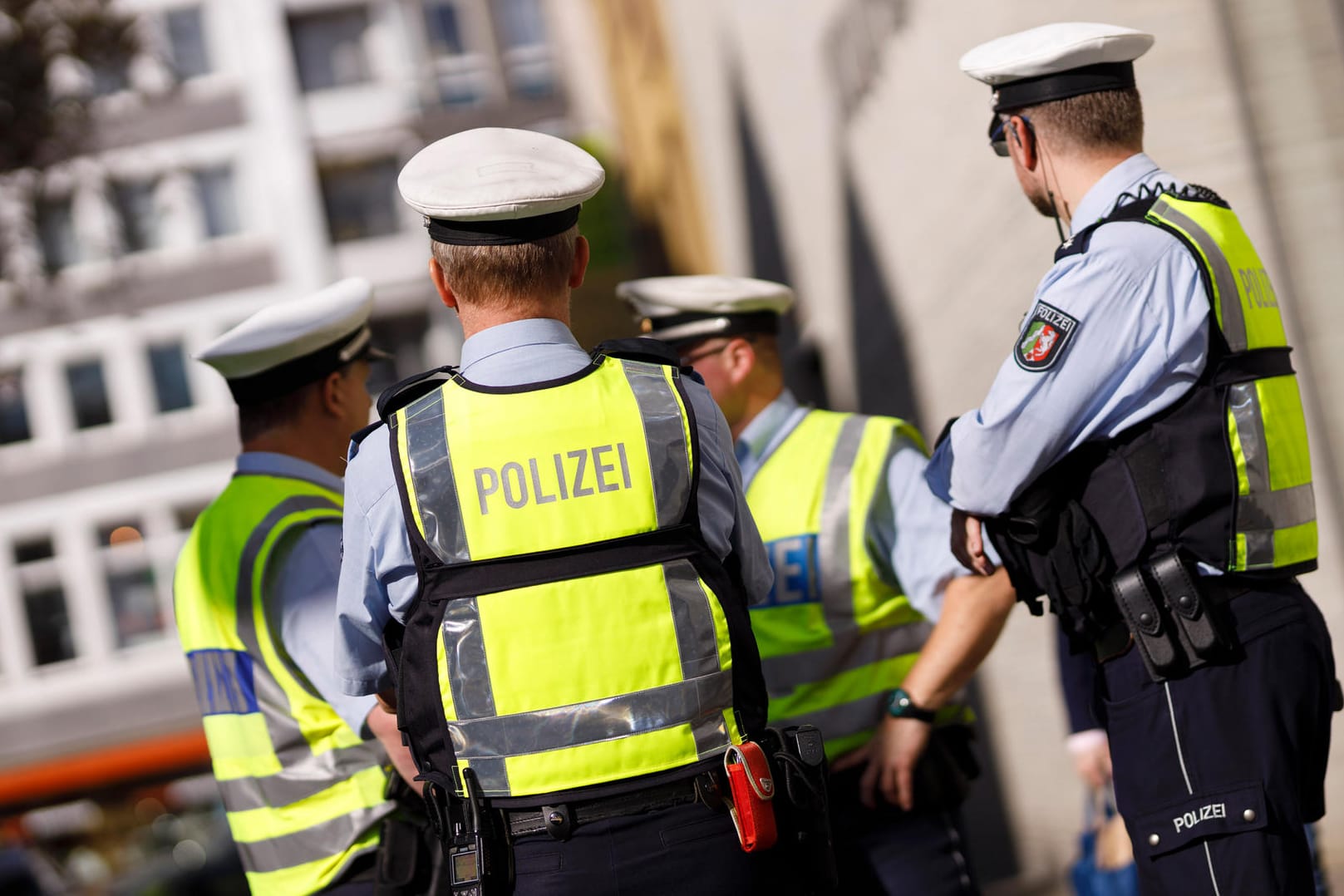 Polizisten sichern einen Besuch des Bundespräsidenten ab: "Die Einstufung als Schutzperson ist abhängig von der individuellen Gefährdungslage."
