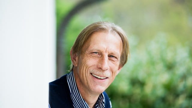 Hatte eine nicht gerade angenehme Zugfahrt: Christoph Daum.