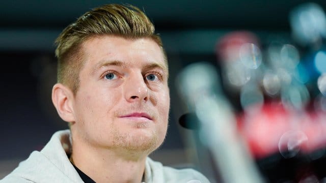 "Von daher ist es mein Ziel, jedes Turnier, dass ich anfange zu spielen, will ich gewinnen", sagt Kroos. "Von daher ist es mein Ziel, jedes Turnier, dass ich anfange zu spielen, will ich gewinnen", sagt Kroos.