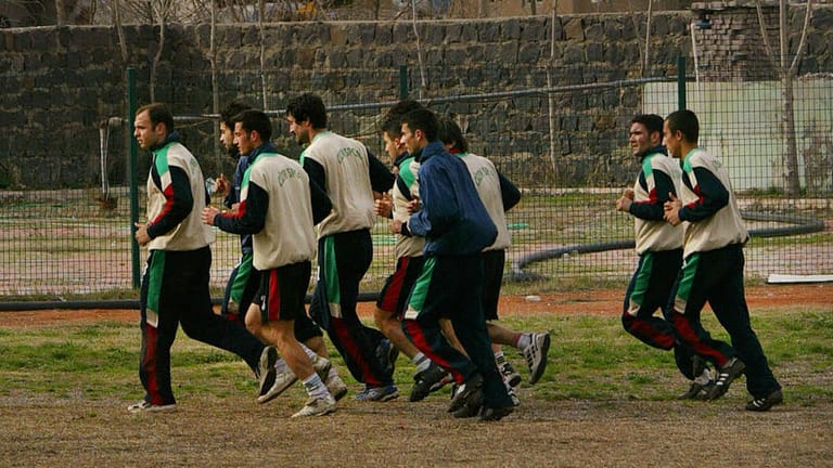 Spieler von Cizrespor im Jahr 2003: Der Klub gehörte lange Zeit zum türkischen Fußballgeschäft