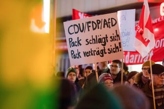Proteste nach Ministerpräsidentenwahl in Thüringen
