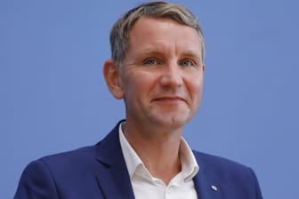 Björn Höcke: Innerhalb der AfD hat der Thüringer Parteivorsitzende einen kleinen Sieg errungen.