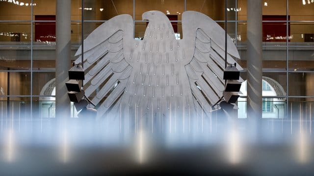 Laut Studie zeigten sich nur 17 Prozent sehr oder ziemlich unzufrieden mit der Demokratie. Laut Studie zeigten sich nur 17 Prozent sehr oder ziemlich unzufrieden mit der Demokratie.