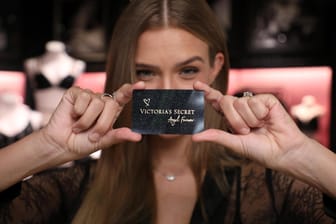 Die Mode-Welt in Aufruhr: "Victoria Secret"-Engel unterschreiben offenen Brief wegen "einer Kultur der Frauenfeindlichkeit, Mobbing und Belästigung".
