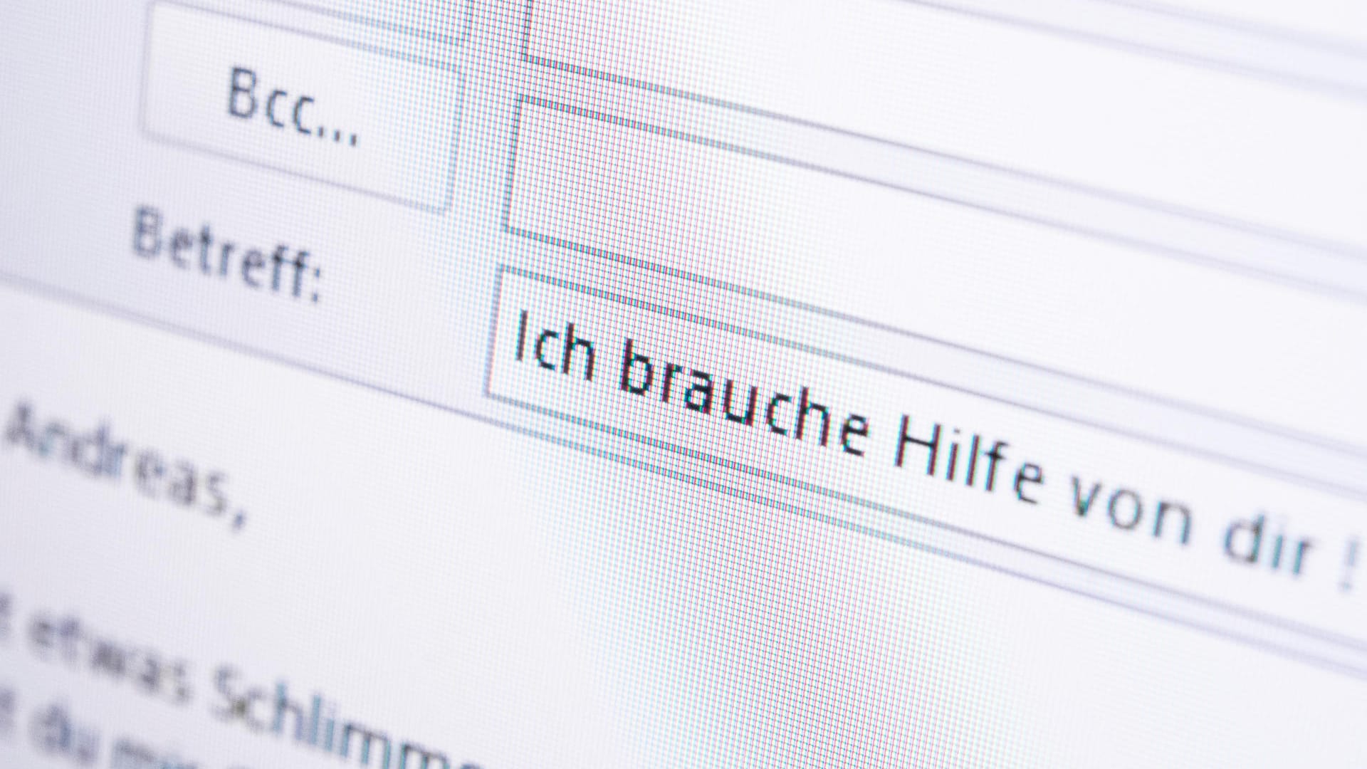 Betreffzeile mit dem Text "Ich brauche Hilfe von dir": Onlinebetrüger verschicken gefälschte E-Mails.