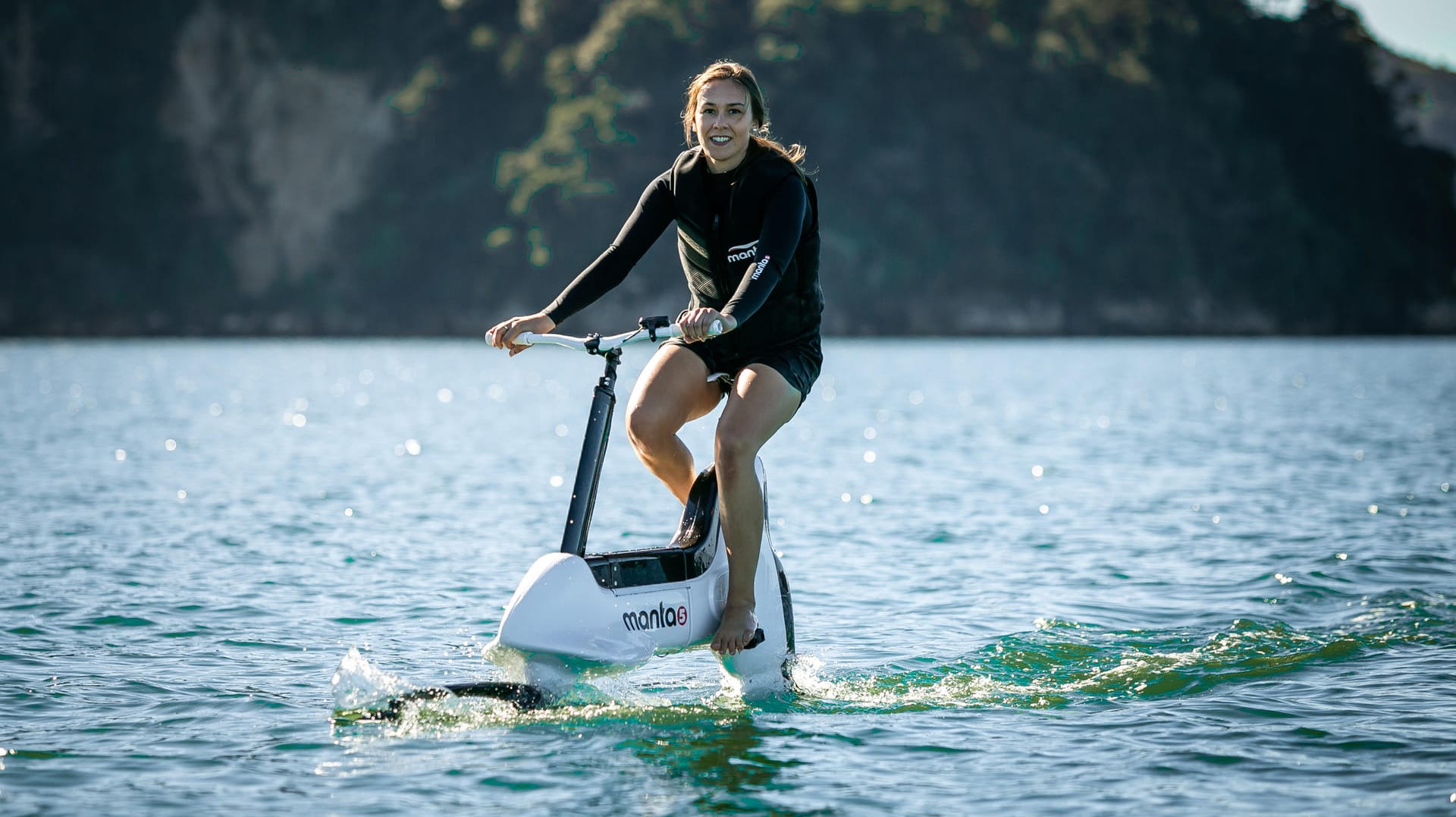 "Hydrofoil Bike": Das neue Wasserfahrrad kommt aus Neuseeland.