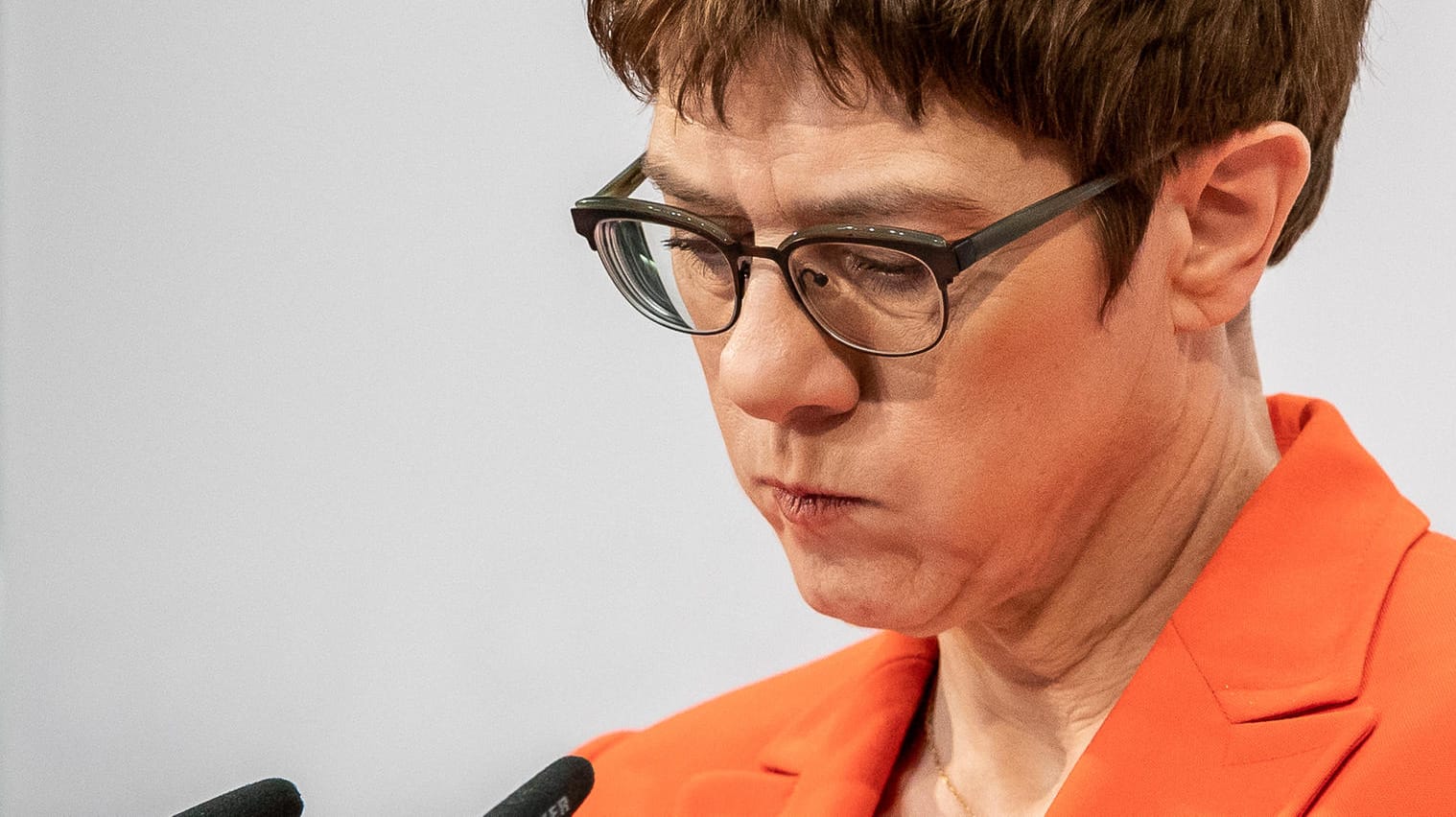 Annegret Kramp-Karrenbauer: Der Bundesvorsitzenden der CDU mangelte es im Vorfeld der Ministerpräsidentenwahl in Thüringen entscheidend an Autorität.